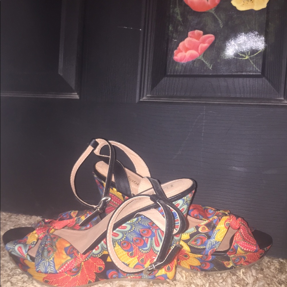 Peacock Inspired Wedges